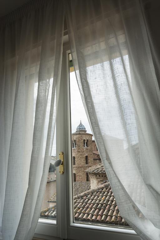 St. Vitale'S Basilic View Elegant Apartment Rawenna Zewnętrze zdjęcie